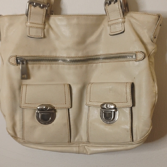 Marc Jacobs Cream Shoulder Bag with Pockets - Picture 3 of 13